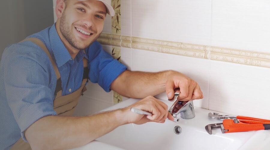 Professional clogged drains services in Port Bolivar, TX